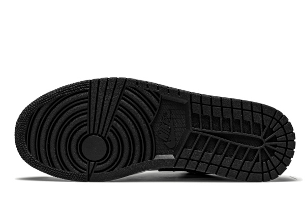 Jordan 1 Low SE Black Metallic Silver DA5551-001 - Image 4