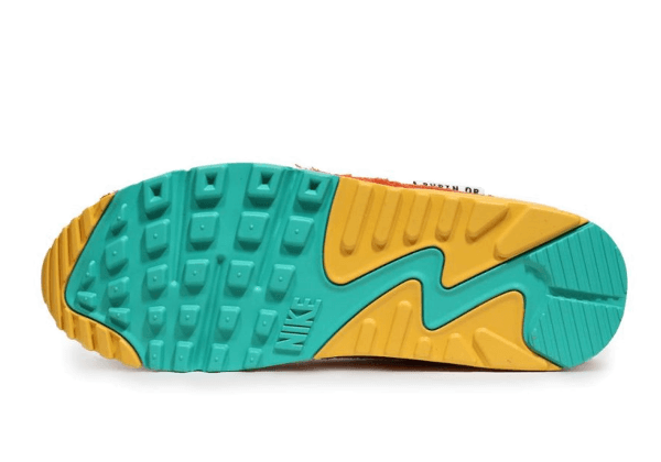Nike Air Max 90 SE Running Club - Image 2