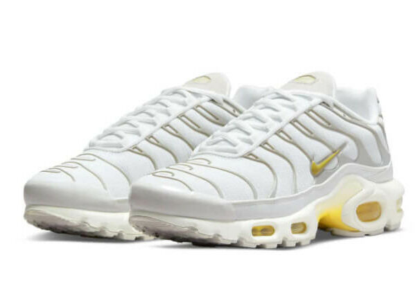 Air Max Plus Summit White Celery DV6987-100 - Image 2